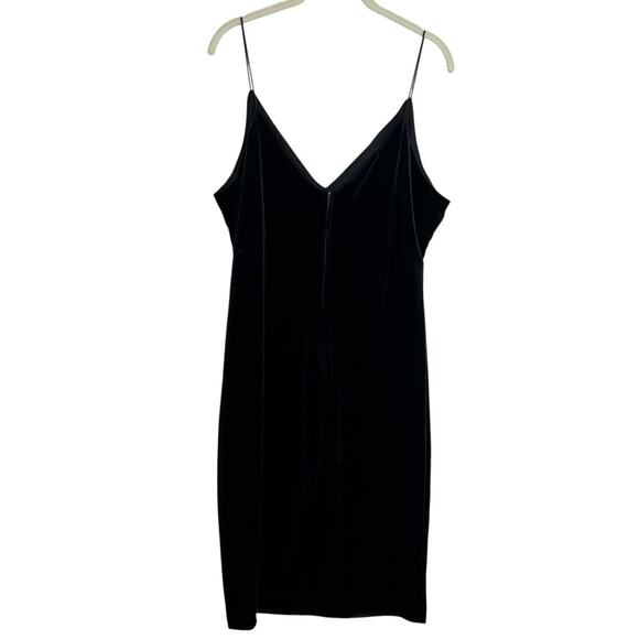 B. Smart Womens Slip Dress XXL Black Velvet Spaghetti Strap V-Neck Lined - Picture 3 of 6